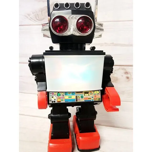 Vintage Saturn 13 Giant Walking Robot Kamco 1981 Tested Works READ